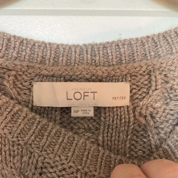 EUC Loft dove gray cable knit sweater size MP wool blend with silver threads - Picture 4 of 8